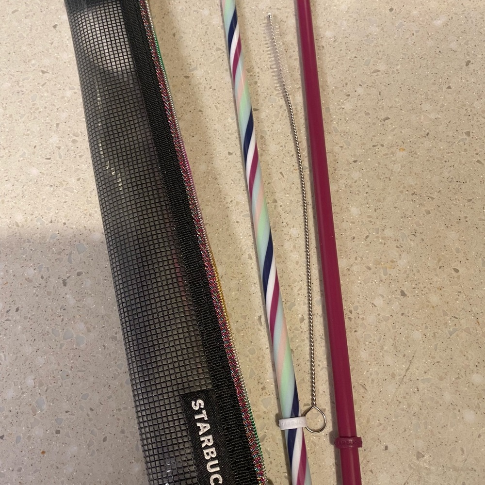 Starbucks straws/cleaner